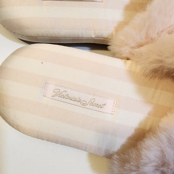 VICTORIA'S SECRET Pink stripes Satin Slippers Size L - Picture 3 of 11